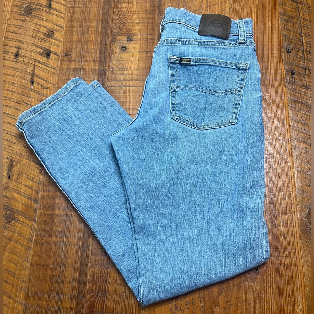 Lee Regular Fit Light Wash Jeans Size 30x30